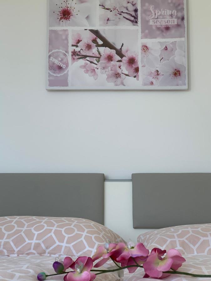 Haus Steingrubenweg Apartment Mutlangen Екстериор снимка